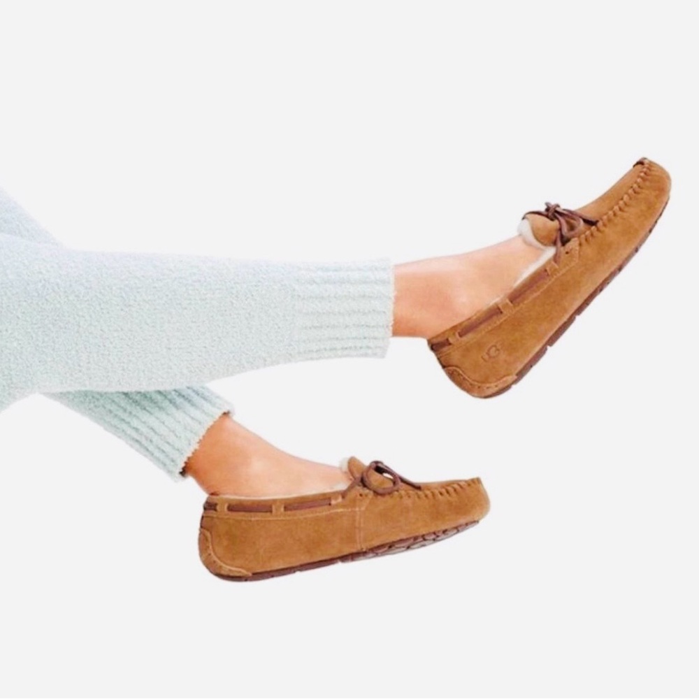 UGG AUS Dakota Moccasin Fur Wool Suede Slippers Slip On Casual Cozy Warm Fuzzy